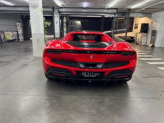 Ferrari 296 3.0 V6 GTB 610 kW (830 CV)