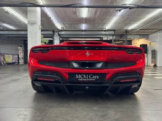 Ferrari 296 3.0 V6 GTB 610 kW (830 CV)