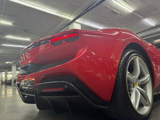 Ferrari 296 3.0 V6 GTB 610 kW (830 CV)