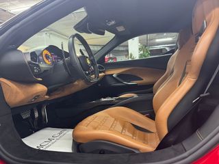 Ferrari 296 3.0 V6 GTB 610 kW (830 CV)