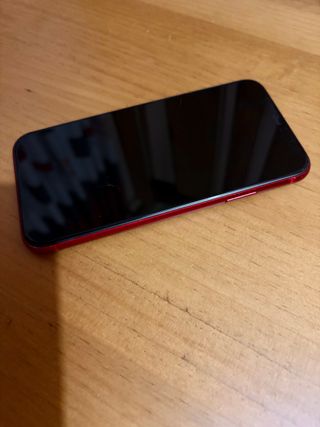 iPhone 11 64GB Rojo - Batería OK