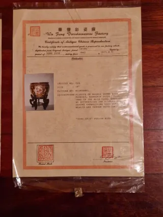 Macetero de porcelana Wa Fung + soporte de madera