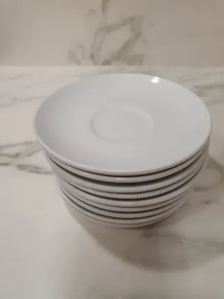 8 Platillos de café de porcelana blanca