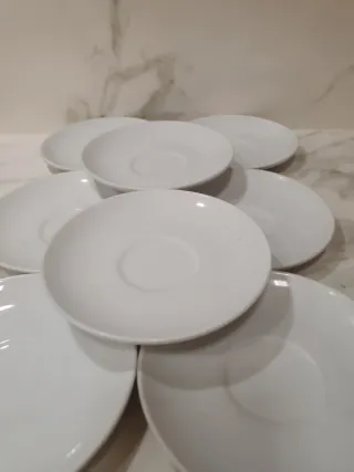 8 Platillos de café de porcelana blanca