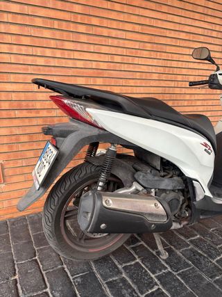 Honda SH 300i 2017 49.050km Carnet A2