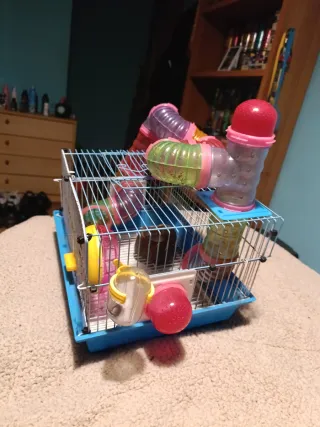 Jaula para hámster con tubos