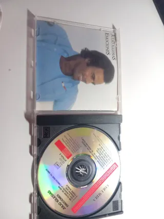 CD Julio Iglesias - Emociones