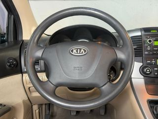 KIA Carnival 2010 IMPECABLE 7 PLAZAS