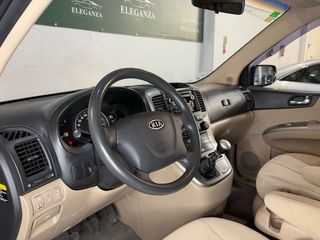 KIA Carnival 2010 IMPECABLE 7 PLAZAS