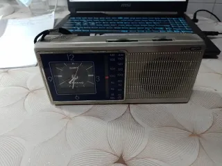 Radio Sanyo RPM C2 con Reloj