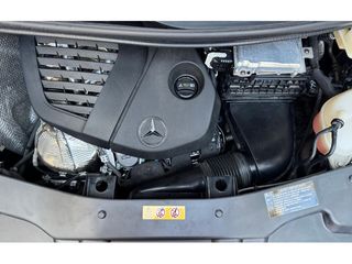 Mercedes-Benz Clase V 220 d Avantgarde Largo 120 kW (163 CV)