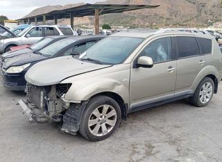 Mitsubishi 470161 paragolpes tras outlander (cw0)