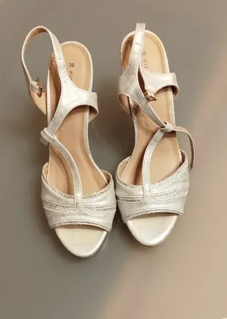 Sandalias tacón plateadas talla 39