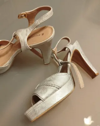 Sandalias tacón plateadas talla 39