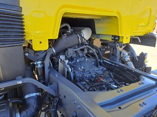 DAF FA XB 290 14 T - CAMION EN CHASIS / CAMIONES E