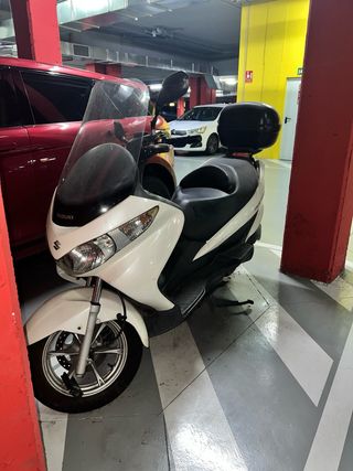 Suzuki Burgman 125cc Moto Scooter