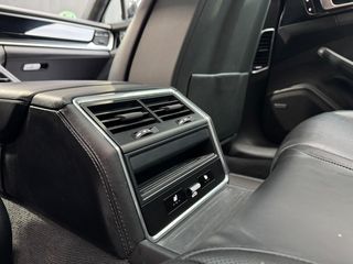 Porsche Panamera Turbo 404 kW (550 CV)