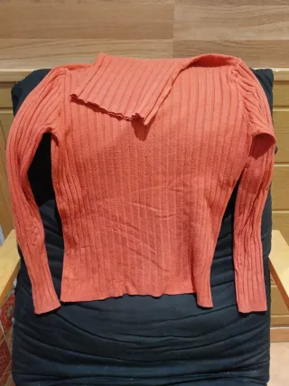 Jersey cuello alto naranja