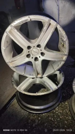 Llantas Momo Fighter 8Jx17H2