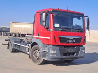 MAN TGM 18.250 - CAMIONES PORTACONTENEDORES / CAMI