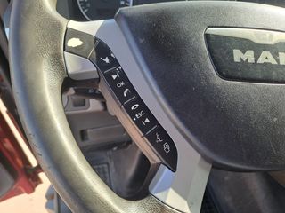 MAN TGM 18.250 - CAMIONES PORTACONTENEDORES / CAMI