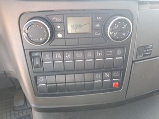 MAN TGM 18.250 - CAMIONES PORTACONTENEDORES / CAMI