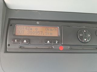 MAN TGM 18.250 - CAMIONES PORTACONTENEDORES / CAMI