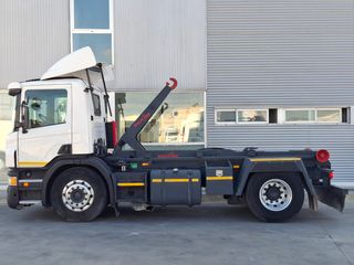 Scania P 400-CAMIONES GANCHOS PORTACONTENEDORES /