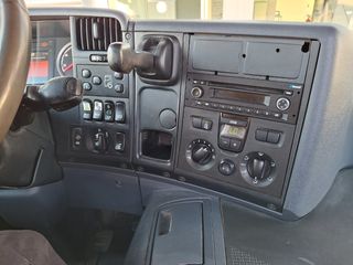 Scania P 400-CAMIONES GANCHOS PORTACONTENEDORES /