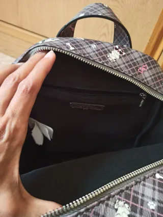 Mochila y monedero Parfois