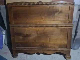 Dormitorio antiguo de madera