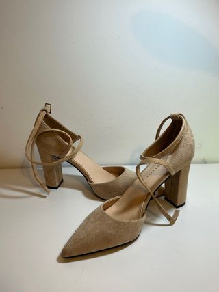Tacones Beige