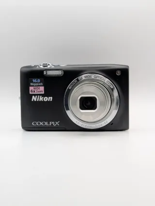 Cámara Nikon Coolpix S2700 Negra