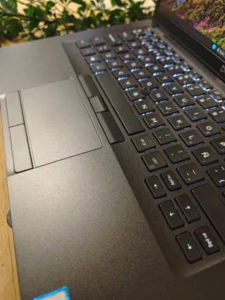 Laptod Dell Latitude i5