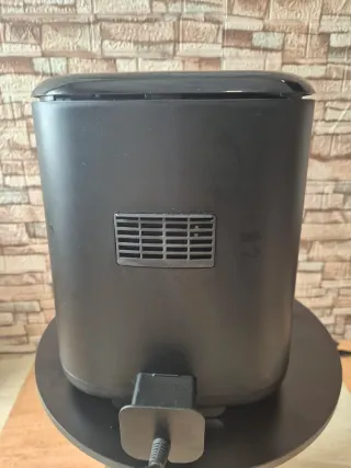 Freidora de aire Moulinex negra