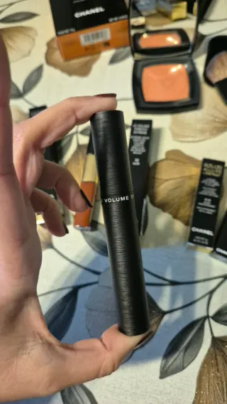 Set 4 pezzi cosmetici Chanel (blush, mascara, ross