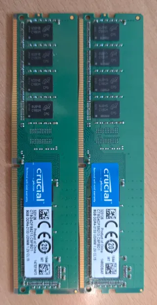Tarjetas de memoria 16 Gb Crucial DDR4 RAM