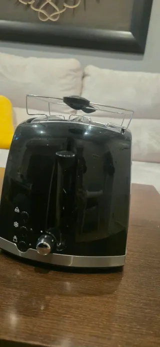 Tostadora Russell Hobbs Negra