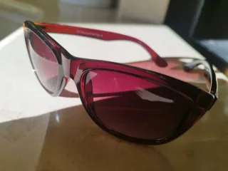 Occhiali da sole Polaroid Rossi Made in Italy