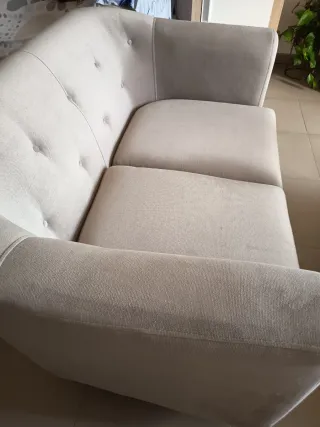 Sofá de 2 plazas beige
