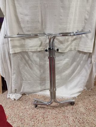 Perchero Metálico Desmontable