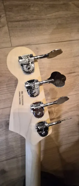 Bajo LTD Fender Mustang Bass  American Performer