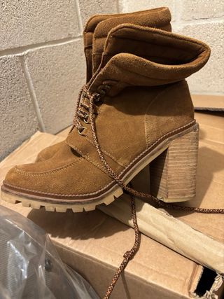 Botas de tacón de ante