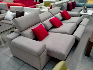 Sofá grande con asientos relax eléctricos