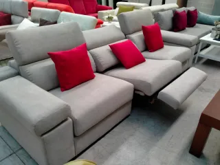 Sofá grande con asientos relax eléctricos
