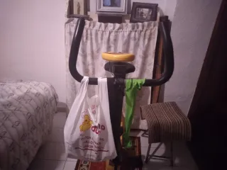 Bicicleta Estática Amarillo