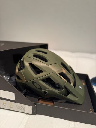 Casco Oakley MIPS MTB para bicicleta de montaña