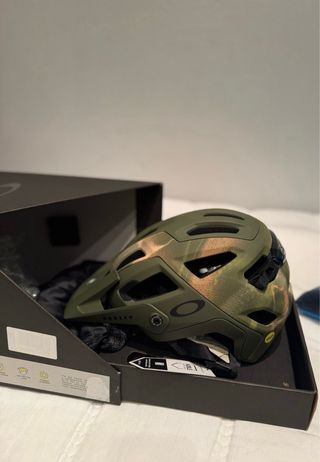 Casco Oakley MIPS MTB para bicicleta de montaña