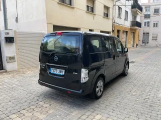 Nissan NV200 2016