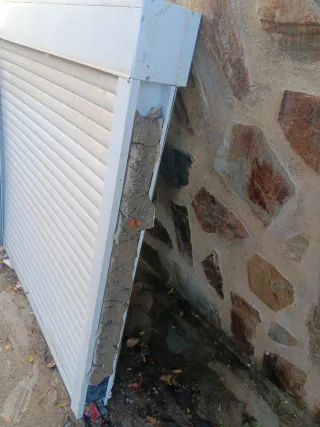 Reja para ventana buen estado 2.50 por 1.10 .trs